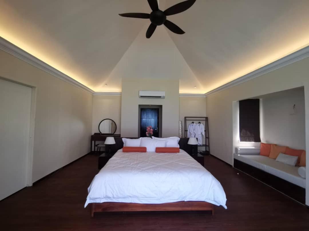 Sea Star Resort Semporna Bagian luar foto